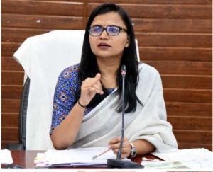 सार्थी पोर्टल में लंबित आवेदनों के निराकरण पर ध्यान देवें अधिकारी - कलेक्टर सुश्री चौधरी सार्थी पोर्टल में लंबित आवेदनों के निराकरण पर ध्यान देवें अधिकारी - कलेक्टर सुश्री चौधरी