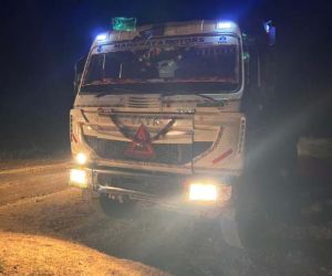 अवैध रेत उत्खनन के विरुद्ध आधी रात में राजस्व विभाग ने की बड़ी कार्रवाई अवैध रेत उत्खनन के विरुद्ध आधी रात में राजस्व विभाग ने की बड़ी कार्रवाई