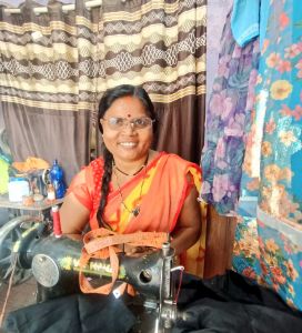 सरकारी योजनाओं से कैसे बदल जाती है जिंदगी, पढ़िए दिव्यांग रत्ना की जुबानी सरकारी योजनाओं से कैसे बदल जाती है जिंदगी, पढ़िए दिव्यांग रत्ना की जुबानी