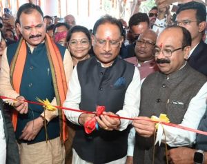 छत्तीसगढ़ के दूरस्थ अंचलों तक गुणवत्तायुक्त स्वास्थ्य सुविधाओं की पहुंच हमारी सबसे महत्वपूर्ण प्राथमिकता : मुख्यमंत्री छत्तीसगढ़ के दूरस्थ अंचलों तक गुणवत्तायुक्त स्वास्थ्य सुविधाओं की पहुंच हमारी सबसे महत्वपूर्ण प्राथमिकता : मुख्यमंत्री