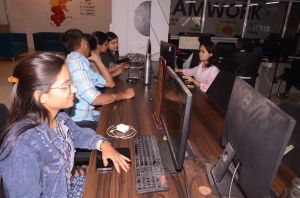 स्टार्टअप के लिए युवाओं को सर्वसुविधा युक्त ऑफिस, बिजनेस को मिलेगी नई ऊंचाईयां स्टार्टअप के लिए युवाओं को सर्वसुविधा युक्त ऑफिस, बिजनेस को मिलेगी नई ऊंचाईयां