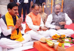 मुख्यमंत्री विष्णुदेव साय ने 625 करोड़ रूपये की राशि से अधिक के विकास कार्यों का किया लोकार्पण एवं भूमिपूजन मुख्यमंत्री विष्णुदेव साय ने 625 करोड़ रूपये की राशि से अधिक के विकास कार्यों का किया लोकार्पण एवं भूमिपूजन
