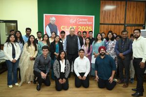 स्पीकर हाउस के सभागृह में आयोजित हुआ सम्मान कार्यक्रम, विधानसभा अध्यक्ष डॉ रमन सिंह ने क्लैट परीक्षा में उत्तीर्ण युवाओं को दीं शुभकामनाएं स्पीकर हाउस के सभागृह में आयोजित हुआ सम्मान कार्यक्रम, विधानसभा अध्यक्ष डॉ रमन सिंह ने क्लैट परीक्षा में उत्तीर्ण युवाओं को दीं शुभकामनाएं