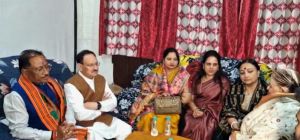  केंद्रीय स्वास्थ्य मंत्री श्री नड्डा ने पूर्व राज्यसभा सदस्य स्व गोपाल व्यास के परिजनों से की मुलाकात