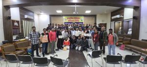  रेडक्रॉस ने प्राथमिक चिकित्सा की जानकारी देने लगाया प्रशिक्षण शिविर