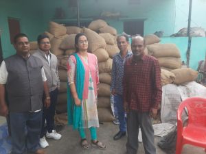 धान का अवैध भंडारण, आधा दर्जन बिचौलियों से 1112 बोरी धान जब्त धान का अवैध भंडारण, आधा दर्जन बिचौलियों से 1112 बोरी धान जब्त