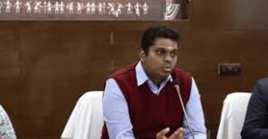  बस्तर कलेक्टर ने ग्राम तालुर में महतारी वंदन योजना में अनियमितता की जांच करने के दिए निर्देश