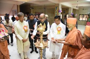 राज्यपाल ने किया श्री स्वामी नारायण गुरुकुल विद्यालय भवन का उद्घाटन राज्यपाल ने किया श्री स्वामी नारायण गुरुकुल विद्यालय भवन का उद्घाटन