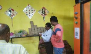 नायलॉन चाइनीस मांझा बेचने वालों पर कार्रवाई जारी अर्थ दंड रू 9800 वसूला गया नायलॉन चाइनीस मांझा बेचने वालों पर कार्रवाई जारी अर्थ दंड रू 9800 वसूला गया