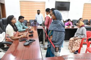 गैस एजेंसी के विरूद्ध कार्यवाही करने महिलाओं ने जनदर्शन में की मांग गैस एजेंसी के विरूद्ध कार्यवाही करने महिलाओं ने जनदर्शन में की मांग