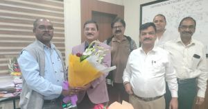 पॉवर कंपनीज रायपुर क्षेत्र के कार्यपालक निदेशक जे एस नेताम को स्थानांतरण उपरान्त दी गई विदाई पॉवर कंपनीज रायपुर क्षेत्र के कार्यपालक निदेशक जे एस नेताम को स्थानांतरण उपरान्त दी गई विदाई