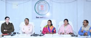  मंत्री श्रीमती राजवाड़े ने सक्ती जिले में ली समीक्षा बैठक