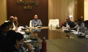 महतारी वंदन योजना के लंबित सभी आवेदनों का निराकरण शीघ्र सुनिश्चित करें: कलेक्टर महतारी वंदन योजना के लंबित सभी आवेदनों का निराकरण शीघ्र सुनिश्चित करें: कलेक्टर