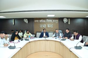 आयुक्त ने मुख्य मार्गो, बाजारों की सफाई को प्राथमिकता देने के दिये निर्देश आयुक्त ने मुख्य मार्गो, बाजारों की सफाई को प्राथमिकता देने के दिये निर्देश