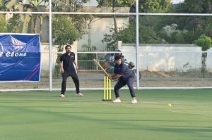 महापौर नीरज पाल की परिकल्पना से बन रहा है आधुनिक खेल मैदान महापौर नीरज पाल की परिकल्पना से बन रहा है आधुनिक खेल मैदान