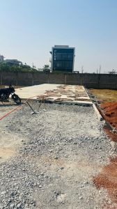 अवैध प्लाटिंग पर प्रगतिरत सीसी रोड निर्माण को तोडकर तत्काल कारगर रोक लगायी अवैध प्लाटिंग पर प्रगतिरत सीसी रोड निर्माण को तोडकर तत्काल कारगर रोक लगायी