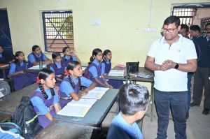 स्कूल के बच्चों के साथ परिचर्चा करके मनाई गई नेताजी सुभाष चंद्र बोस की जयंती स्कूल के बच्चों के साथ परिचर्चा करके मनाई गई नेताजी सुभाष चंद्र बोस की जयंती