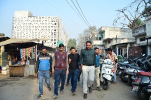 रायपुर स्मार्ट सिटी लिमिटेड के एमडी अबिनाश मिश्रा ने शास्त्री बाजार प्रोजेक्ट में अत्यंत धीमी गति से कार्य को देखकर नाराजगी व्यक्त की रायपुर स्मार्ट सिटी लिमिटेड के एमडी अबिनाश मिश्रा ने शास्त्री बाजार प्रोजेक्ट में अत्यंत धीमी गति से कार्य को देखकर नाराजगी व्यक्त की