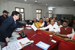 राजनांदगांव से भाजपा के महापाैर प्रत्याशी मधुसूदन यादव ने भरा नामांकन