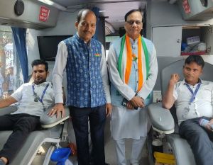 गणतंत्र दिवस पर आयोजित विशाल रक्तदान शिविरों में 144 यूनिट रक्त संग्रहित