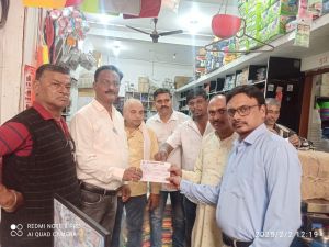 झिल्ली पन्नी प्लास्टिक बेचने वाले व्यापारियों पर चालानी कार्रवाई झिल्ली पन्नी प्लास्टिक बेचने वाले व्यापारियों पर चालानी कार्रवाई