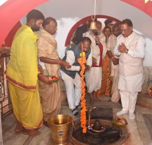  गहिरा गुरु महाराज के उपदेशों से आदिवासी समाज को मिला सत्य सनातन धर्म का बोध - मुख्यमंत्री  