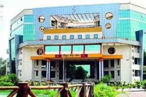 पॉवर कंपनी के अस्पतालों में खून की जांच की सुविधा उपलब्ध