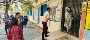 निगम उपायुक्त डॉक्टर अंजलि शर्मा और डॉक्टर दिव्या चन्द्रवंशी निगम जोन 9 के मतदान केन्द्रोँ में पहुंची एवं व्यवस्थाओं को देखा, दिए निर्देश निगम उपायुक्त डॉक्टर अंजलि शर्मा और डॉक्टर दिव्या चन्द्रवंशी निगम जोन 9 के मतदान केन्द्रोँ में पहुंची एवं व्यवस्थाओं को देखा, दिए निर्देश