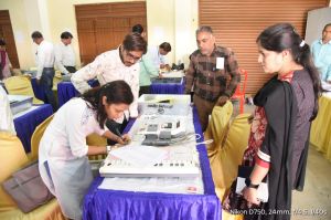 नगरीय निकाय चुनाव के लिए ईव्हीएम मशीन तैयार नगरीय निकाय चुनाव के लिए ईव्हीएम मशीन तैयार