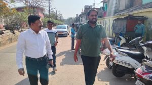 आयुक्त अबिनाश मिश्रा ने विभिन्न मार्गो में सफाई व्यवस्था का निरीक्षण कर दिए निर्देश आयुक्त अबिनाश मिश्रा ने विभिन्न मार्गो में सफाई व्यवस्था का निरीक्षण कर दिए निर्देश