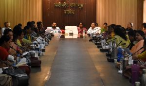 मतगणना कार्य में लगे अधिकारी-कर्मचारियों को दिया गया प्रथम चरण का प्रशिक्षण मतगणना कार्य में लगे अधिकारी-कर्मचारियों को दिया गया प्रथम चरण का प्रशिक्षण