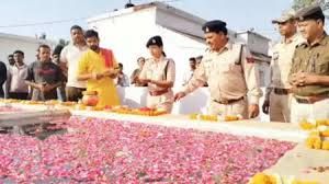 जेलों में बंद 18,500 कैदियों ने प्रयागराज से लाए गए जल से किया पवित्र स्नान