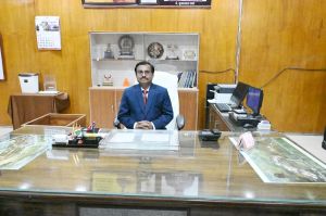 संभागायुक्त ने पण्डित सुन्दरलाल शर्मा मुक्त विश्वविद्यालय के कुलपति का कार्यभार ग्रहण किया संभागायुक्त ने पण्डित सुन्दरलाल शर्मा मुक्त विश्वविद्यालय के कुलपति का कार्यभार ग्रहण किया