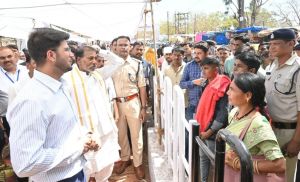 गुरूदर्शन मेले में उमड़ रही श्रद्धा की बयार, देशभर से आ रहे श्रद्धालु गुरूदर्शन मेले में उमड़ रही श्रद्धा की बयार, देशभर से आ रहे श्रद्धालु