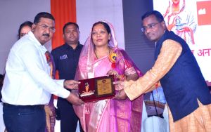 हर जिले में हो संस्कृत की पाठशाला: कौशल्या देवी साय हर जिले में हो संस्कृत की पाठशाला: कौशल्या देवी साय