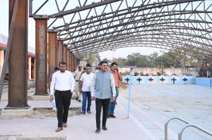 कलेक्टर ने सरकण्डा खेल परिसर का किया निरीक्षण कलेक्टर ने सरकण्डा खेल परिसर का किया निरीक्षण