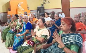 राम रामेति रामेति रमे रामे मनोरमे, सहस्त्रनाम तत्तुल्यं रामनाम वरानने' से गूंज उठे मंदिर राम रामेति रामेति रमे रामे मनोरमे, सहस्त्रनाम तत्तुल्यं रामनाम वरानने' से गूंज उठे मंदिर