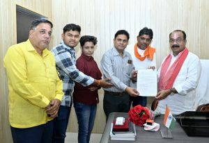 उप मुख्यमंत्री अरुण साव ने खुड़िया जलाशय से जल्द पानी छोड़ने के दिए निर्देश उप मुख्यमंत्री अरुण साव ने खुड़िया जलाशय से जल्द पानी छोड़ने के दिए निर्देश