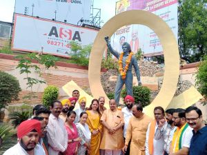 शहीद भगत सिंह, राजगुरु, सुखदेव को महापौर मीनल चौबे, विधायक पुरंदर मिश्रा ने दी श्रद्धांजलि शहीद भगत सिंह, राजगुरु, सुखदेव को महापौर मीनल चौबे, विधायक पुरंदर मिश्रा ने दी श्रद्धांजलि