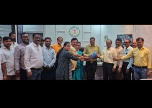 15 करोड़ से अधिक रुपए मिलने पर निगम के अधिकारी, कर्मचारियों ने शासन को धन्यवाद दिया 15 करोड़ से अधिक रुपए मिलने पर निगम के अधिकारी, कर्मचारियों ने शासन को धन्यवाद दिया