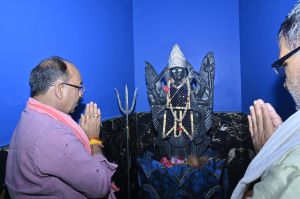 उप मुख्यमंत्री अरुण साव मोहतरा तेली गांव में शनिदेव मंदिर के प्राण प्रतिष्ठा समारोह में हुए शामिल उप मुख्यमंत्री अरुण साव मोहतरा तेली गांव में शनिदेव मंदिर के प्राण प्रतिष्ठा समारोह में हुए शामिल