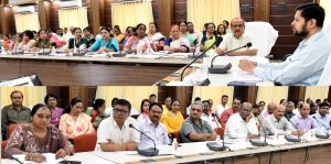 गरीब बच्चों को शिक्षा का अवसर मिलना चाहिए - कलेक्टर गरीब बच्चों को शिक्षा का अवसर मिलना चाहिए - कलेक्टर