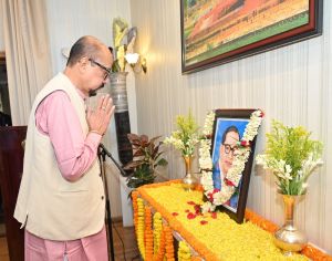 राज्यपाल ने भारत रत्न डॉ. भीमराव अंबेडकर को दी श्रद्धांजलि राज्यपाल ने भारत रत्न डॉ. भीमराव अंबेडकर को दी श्रद्धांजलि