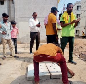  महापौर के निर्देश पर शहर में चेम्बरों को बन्द करने, कवर करने का अभियान सभी जोनों में प्रगति पर