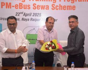 सड़कों पर 240 ई-बस उतारने तैयारियां तेज, तकनीकी तैयारियों और क्षमता विकास के लिए प्रशिक्षण संपन्न सड़कों पर 240 ई-बस उतारने तैयारियां तेज, तकनीकी तैयारियों और क्षमता विकास के लिए प्रशिक्षण संपन्न