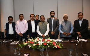 नवा रायपुर में मल्टिस्पेशियलिटी अस्पताल की स्थापना में शाल्वी ग्रुप की रुचि, मुंबई में मुख्यमंत्री श्री साय से की मुलाकात नवा रायपुर में मल्टिस्पेशियलिटी अस्पताल की स्थापना में शाल्वी ग्रुप की रुचि, मुंबई में मुख्यमंत्री श्री साय से की मुलाकात