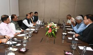 वस्त्र, पर्यटन और स्वास्थ्य के क्षेत्र में छत्तीसगढ़ बना निवेश का हॉटस्पॉट वस्त्र, पर्यटन और स्वास्थ्य के क्षेत्र में छत्तीसगढ़ बना निवेश का हॉटस्पॉट