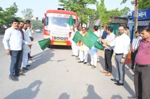 मुख्यमंत्री तीर्थ दर्शन योजना के तहत 183 श्रद्धालु रवाना, कलेक्टर ने दिखाई हरी झंडी मुख्यमंत्री तीर्थ दर्शन योजना के तहत 183 श्रद्धालु रवाना, कलेक्टर ने दिखाई हरी झंडी