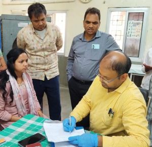 आतंकी हमले में घायल पूजा अग्रवाल की स्वास्थ्य मंत्री के निर्देश पर अम्बेडकर अस्पताल में जांच, उपचार और काउंसलिंग की गई आतंकी हमले में घायल पूजा अग्रवाल की स्वास्थ्य मंत्री के निर्देश पर अम्बेडकर अस्पताल में जांच, उपचार और काउंसलिंग की गई