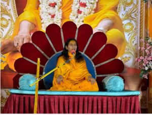 भगवान को प्राप्त करके ही आत्मा सदा -सदा के लिए आनंदमय हो सकती हैं-श्रीश्वरी देवी भगवान को प्राप्त करके ही आत्मा सदा -सदा के लिए आनंदमय हो सकती हैं-श्रीश्वरी देवी